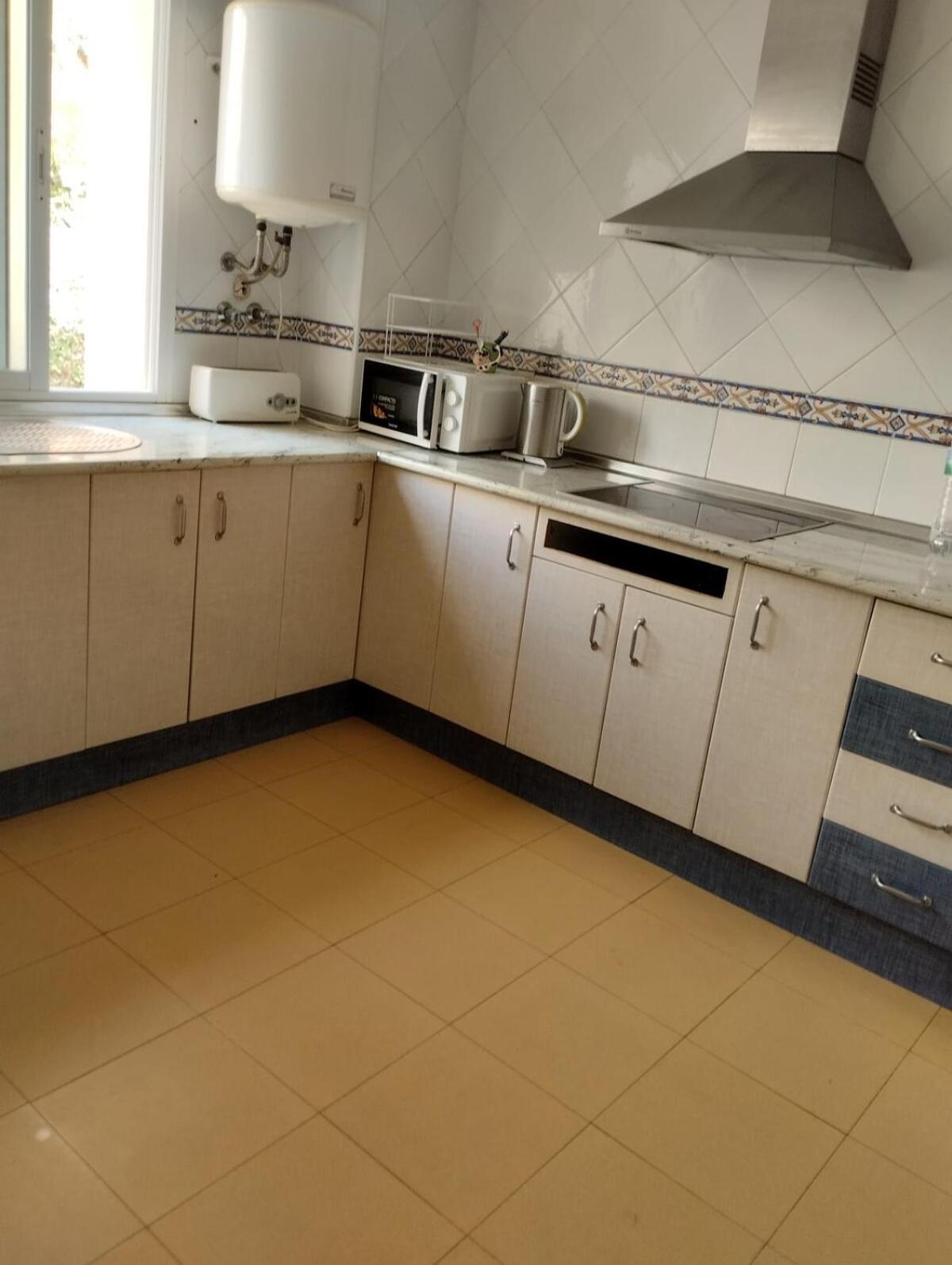 With Pool In Nueva Torrequebrada Apartment Benalmadena