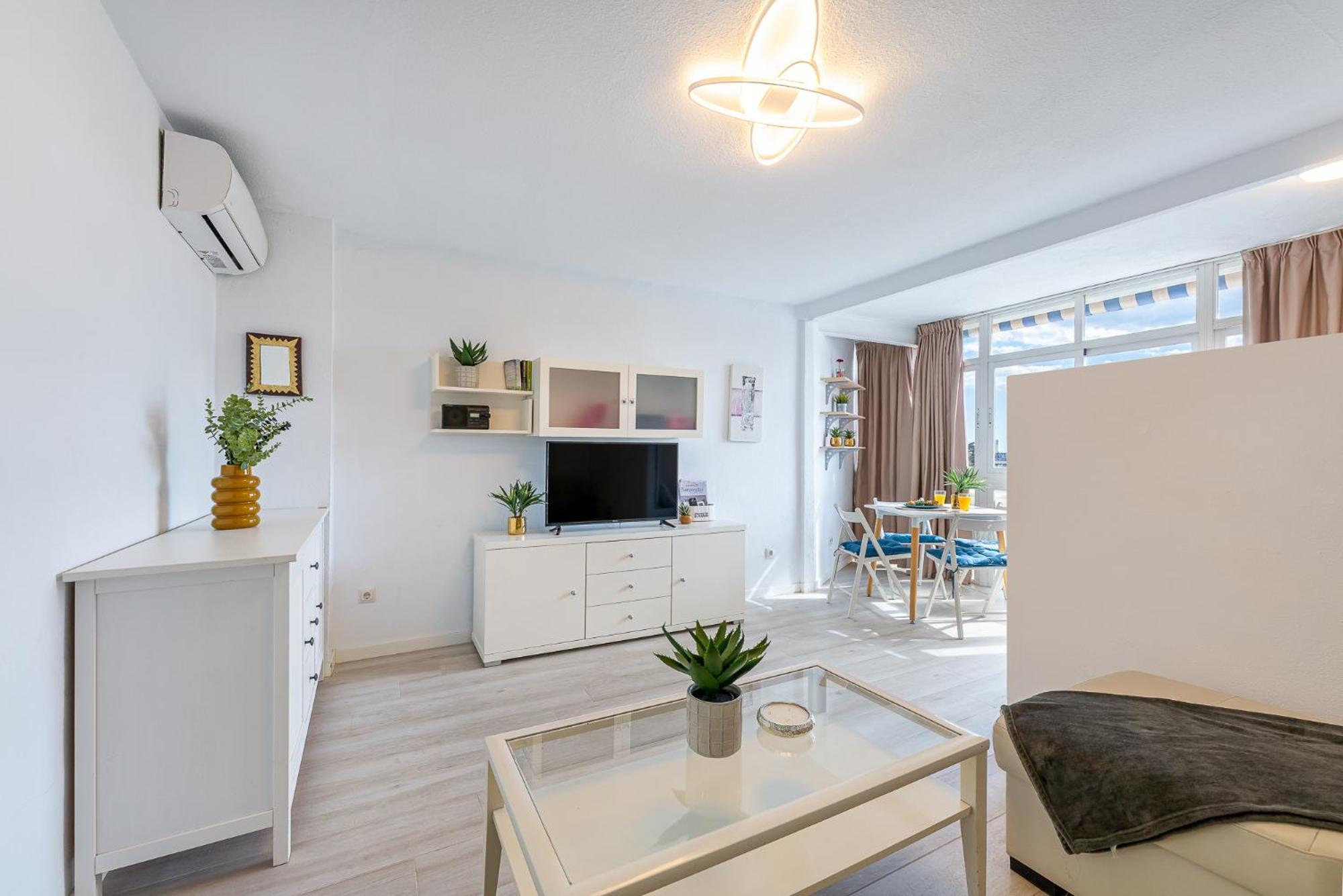797 Rentals- Moderno, Centrico Y Espacioso Estudio