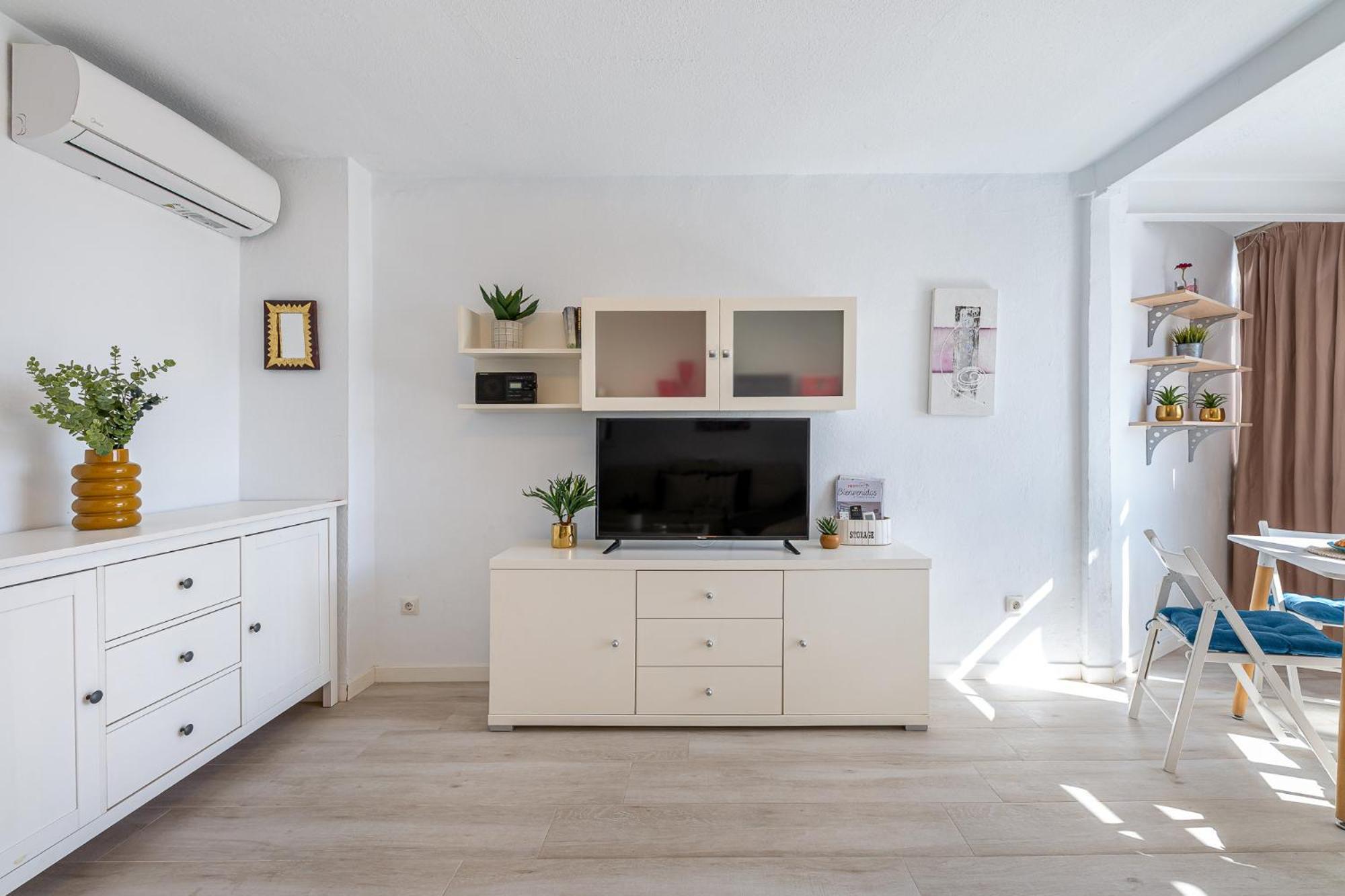 797 Rentals- Moderno, Centrico Y Espacioso Estudio Apartment Benalmádena