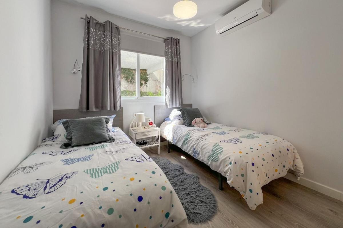 Villa Relaxing Family Retreat With Stunning Golf Views