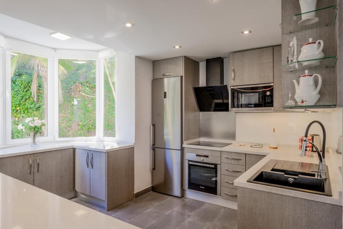 Villa Relaxing Family Retreat With Stunning Golf Views
