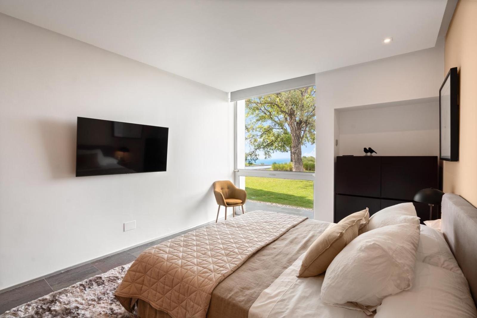 Luxury 5 Bedroom