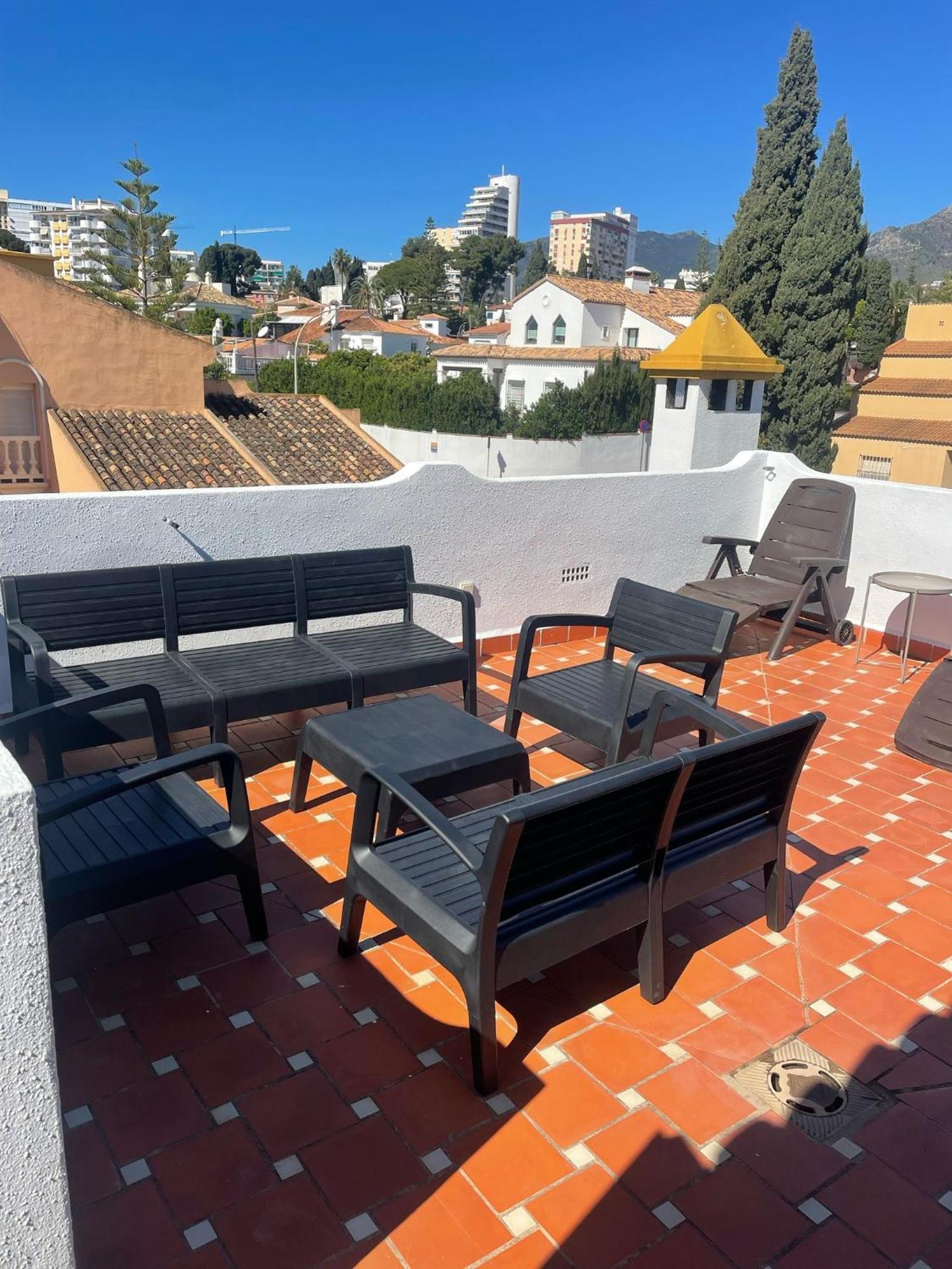 Marina - 5 Min Walk To The Beach, Heated Pool, Spa, 5 Bedrooms *