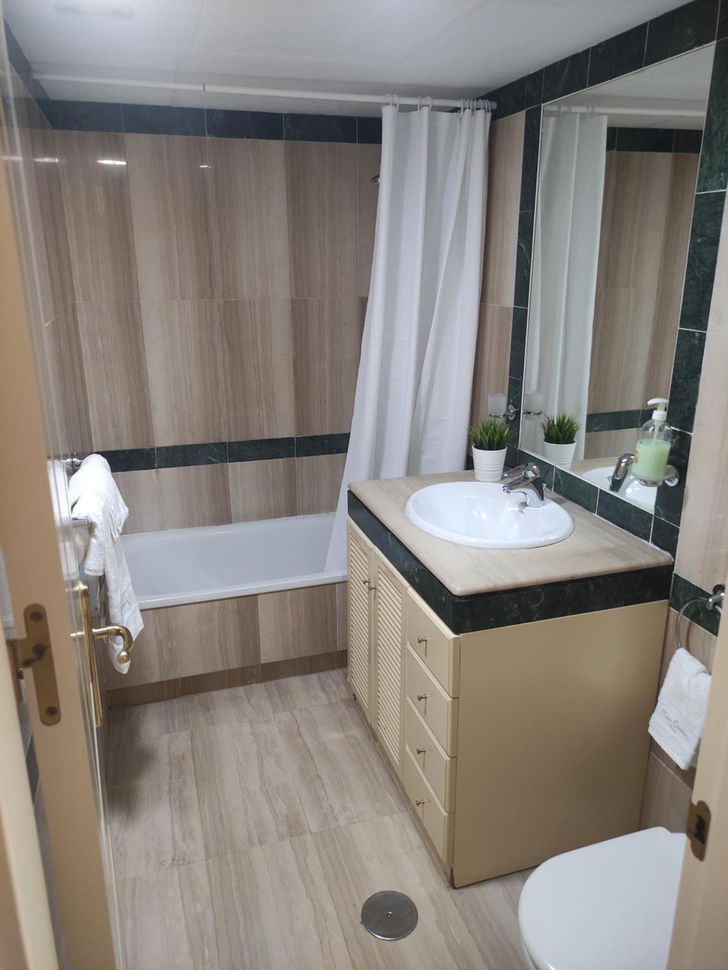 Appartement Mrv Puerto Marina Con Piscina Benalmádena