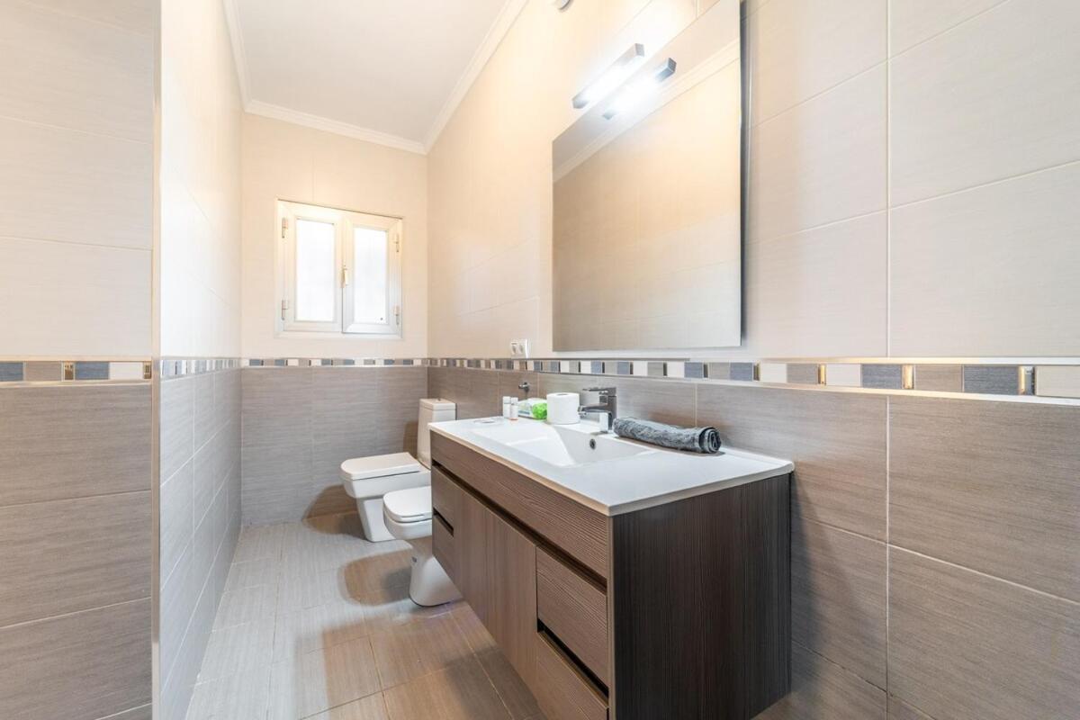 Stylish Paris Villa Benalmadena