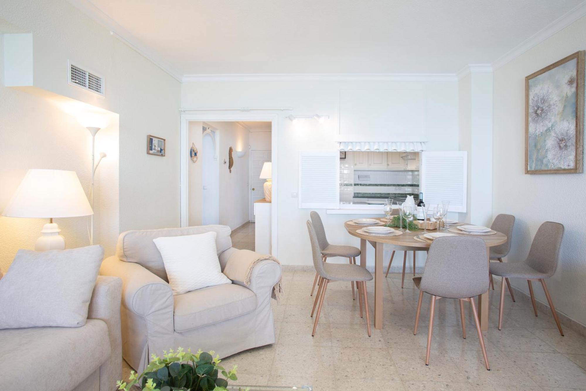 Seaside Paradise - Walk In, 5 Meters To The Ocean Apartment *