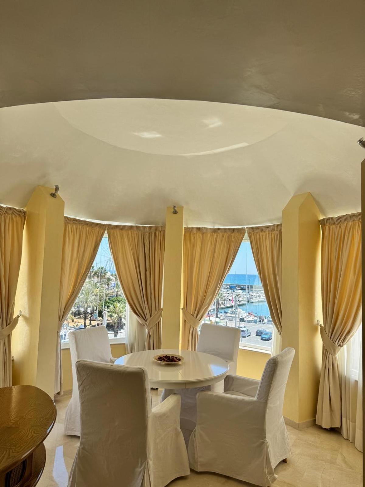 Lujoso Atico Duplex En Puerto Marina Apartamento *