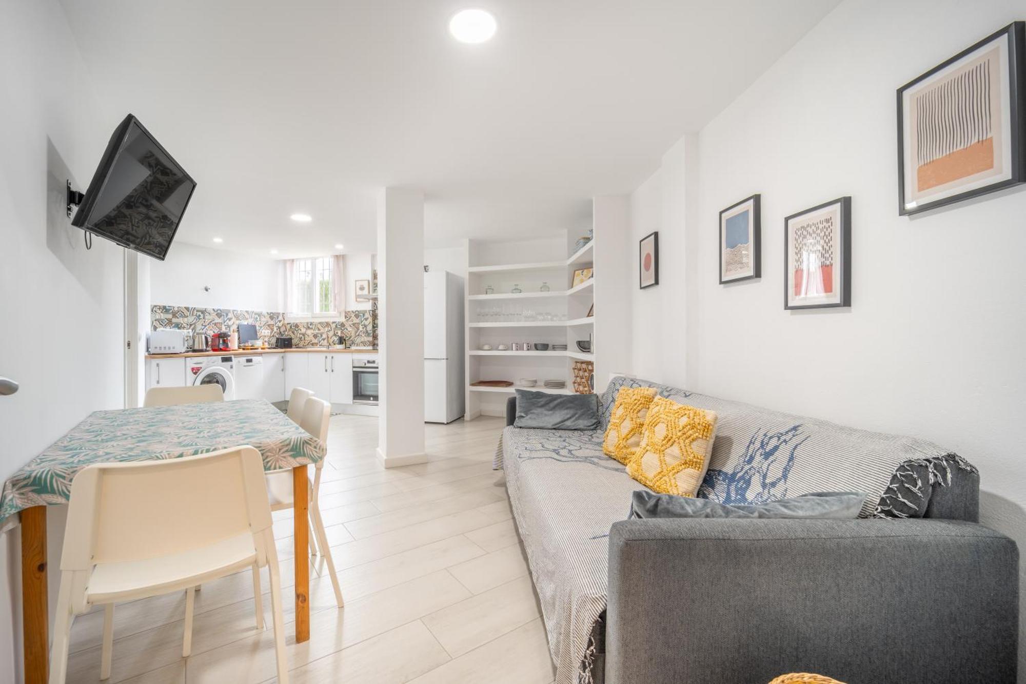 A Terrace With Sea View, 2 Bedrooms In * Benalmadena