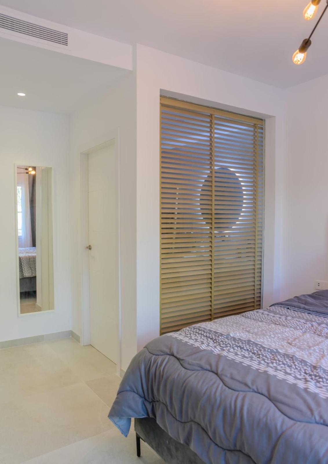 Luxurious 3 Bed With A Lovely Sea View In Carvajal * Benalmadena