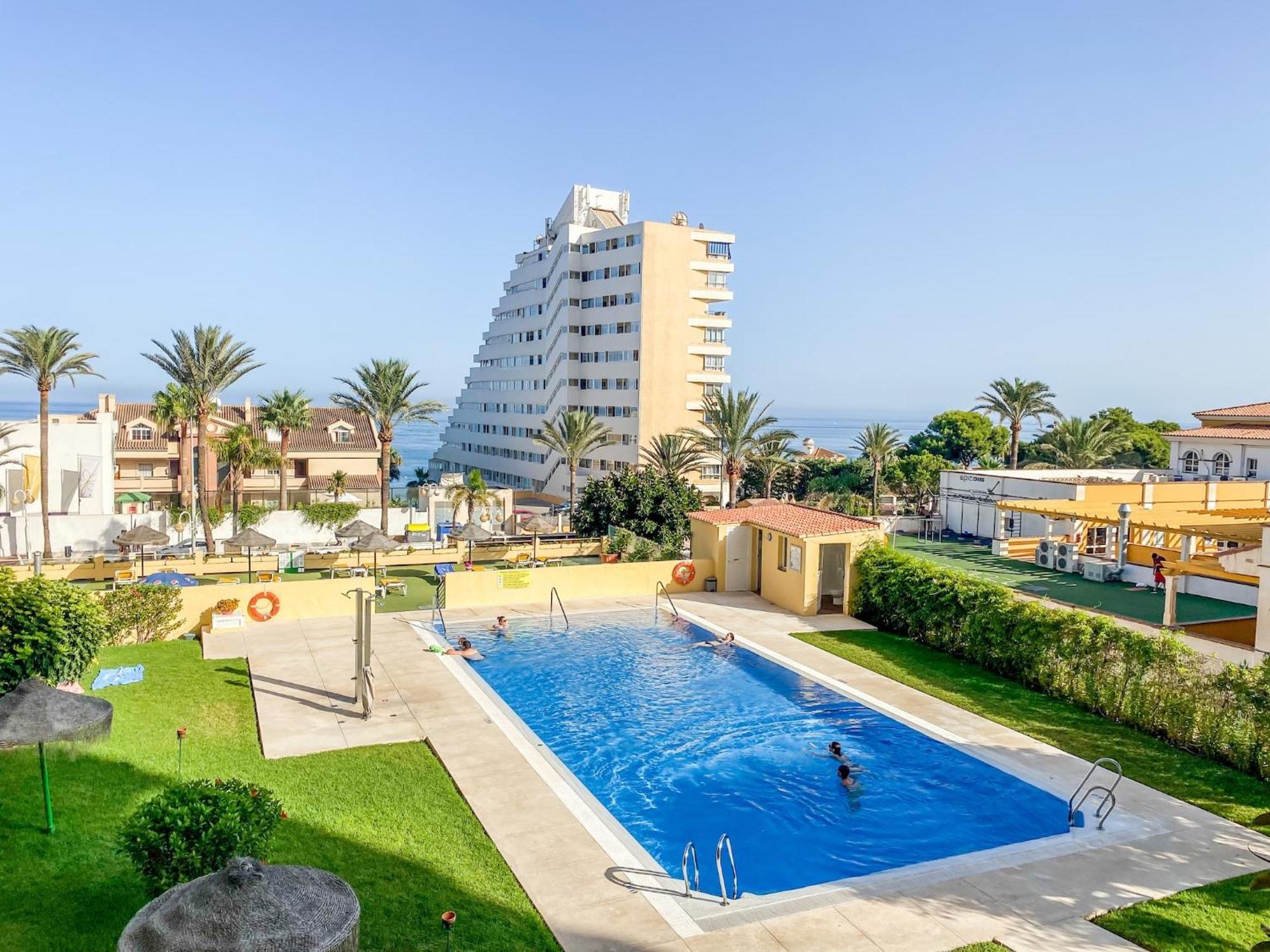 Comforting With Shared Pool Benalmádena