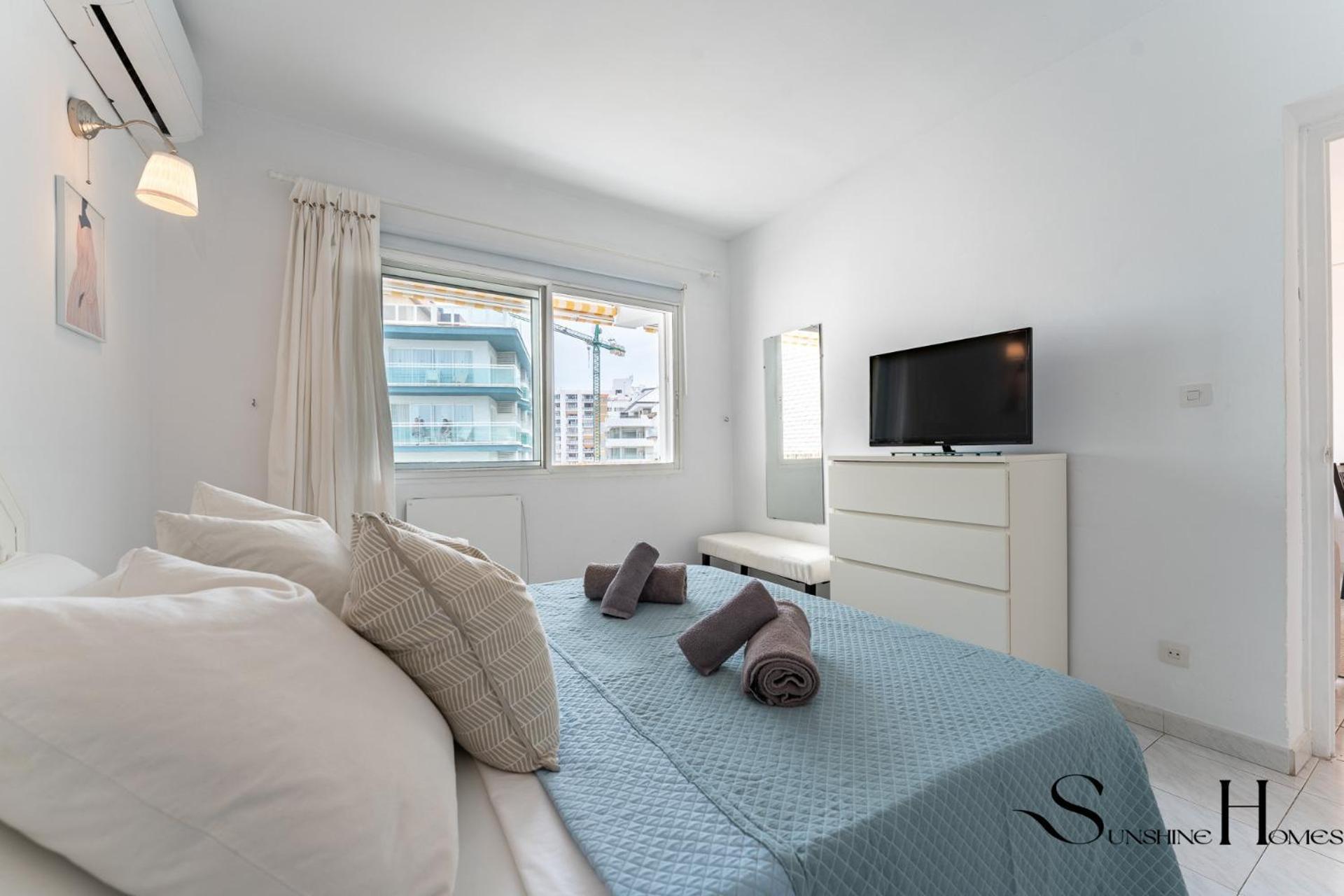 Great Location, Sea View, 2 Bedroom, Steps From The Apartment Benalmadena