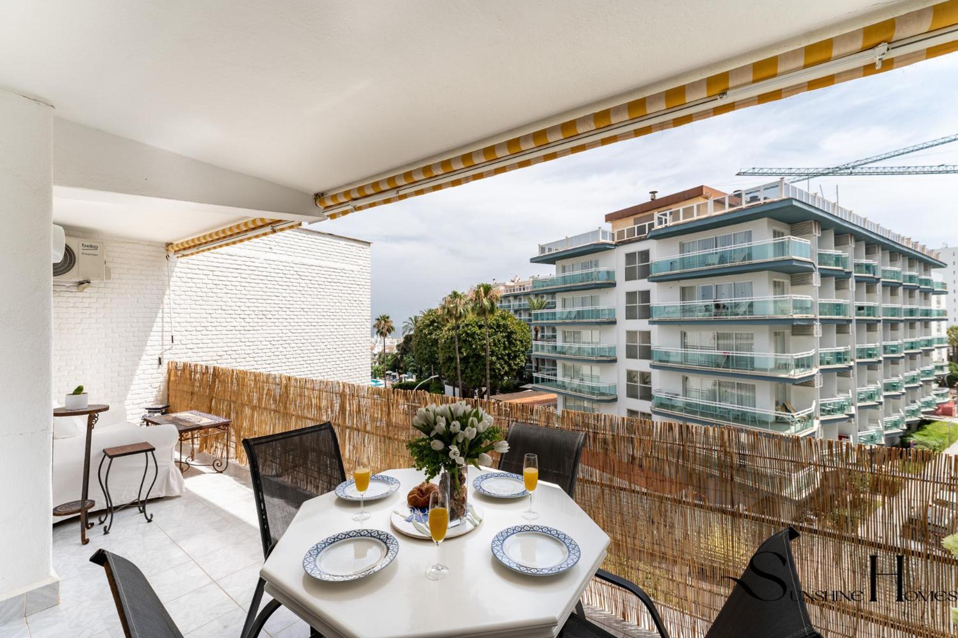 Great Location, Sea View, 2 Bedroom, Steps From The Apartment Benalmadena