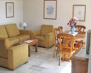 Aparthotel Pueblo Evita Hill 3*