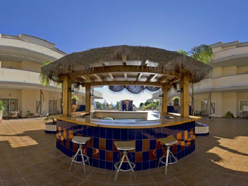 Vive Costa Azul Hotel