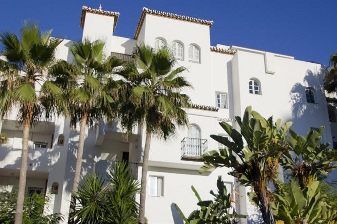 Royal Oasis Club At Pueblo Quinta Aparthotel Benalmádena