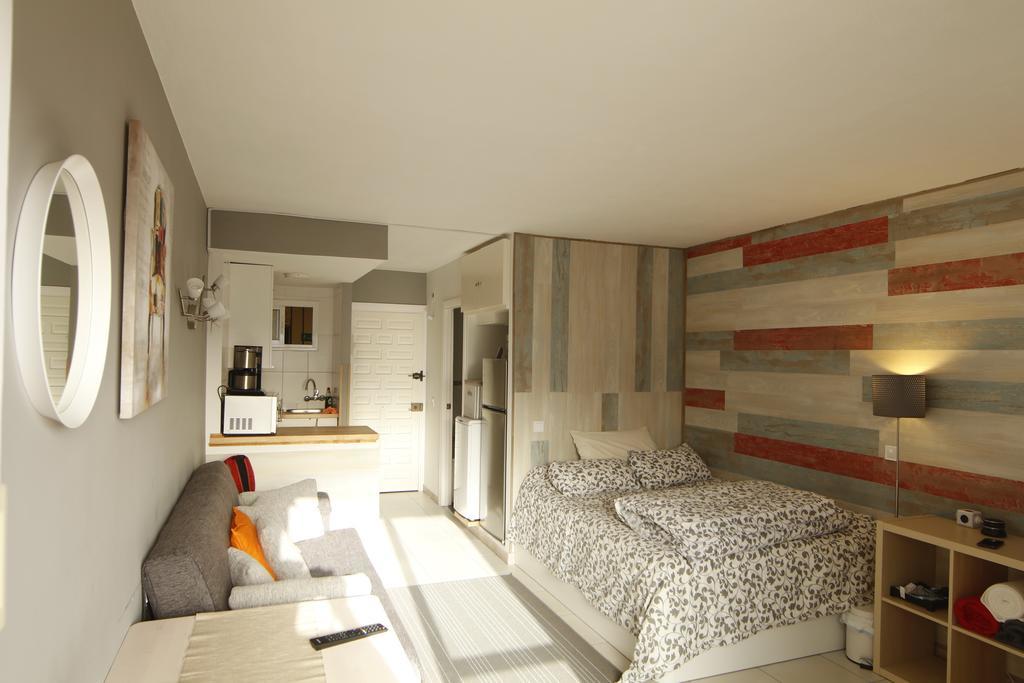 Anna & Pierre-noel Apartment. *