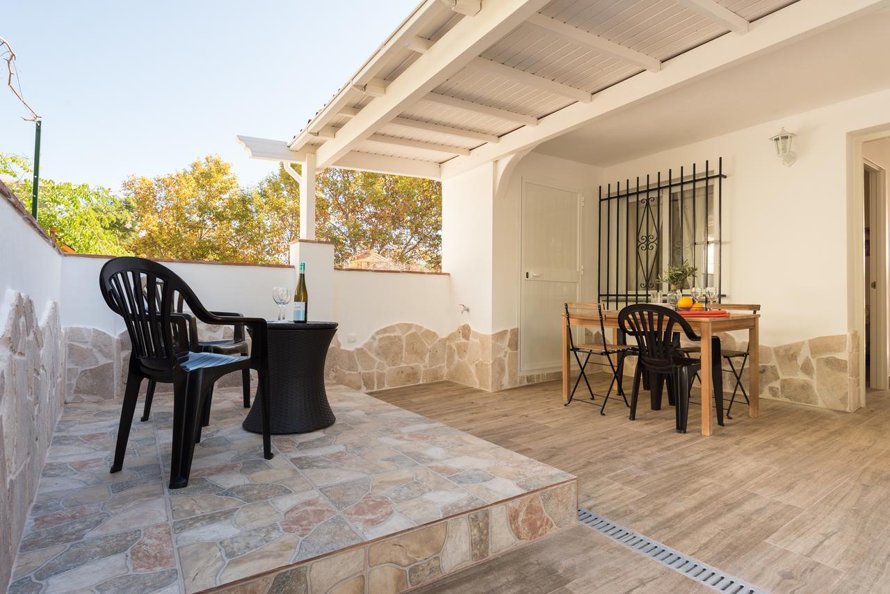 Malagasuite Bungalow Pool *