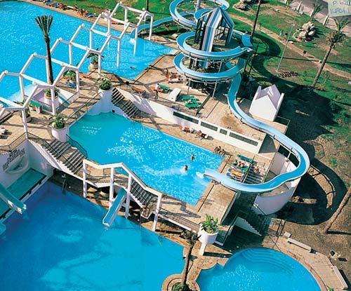 Benal Aparthotel *