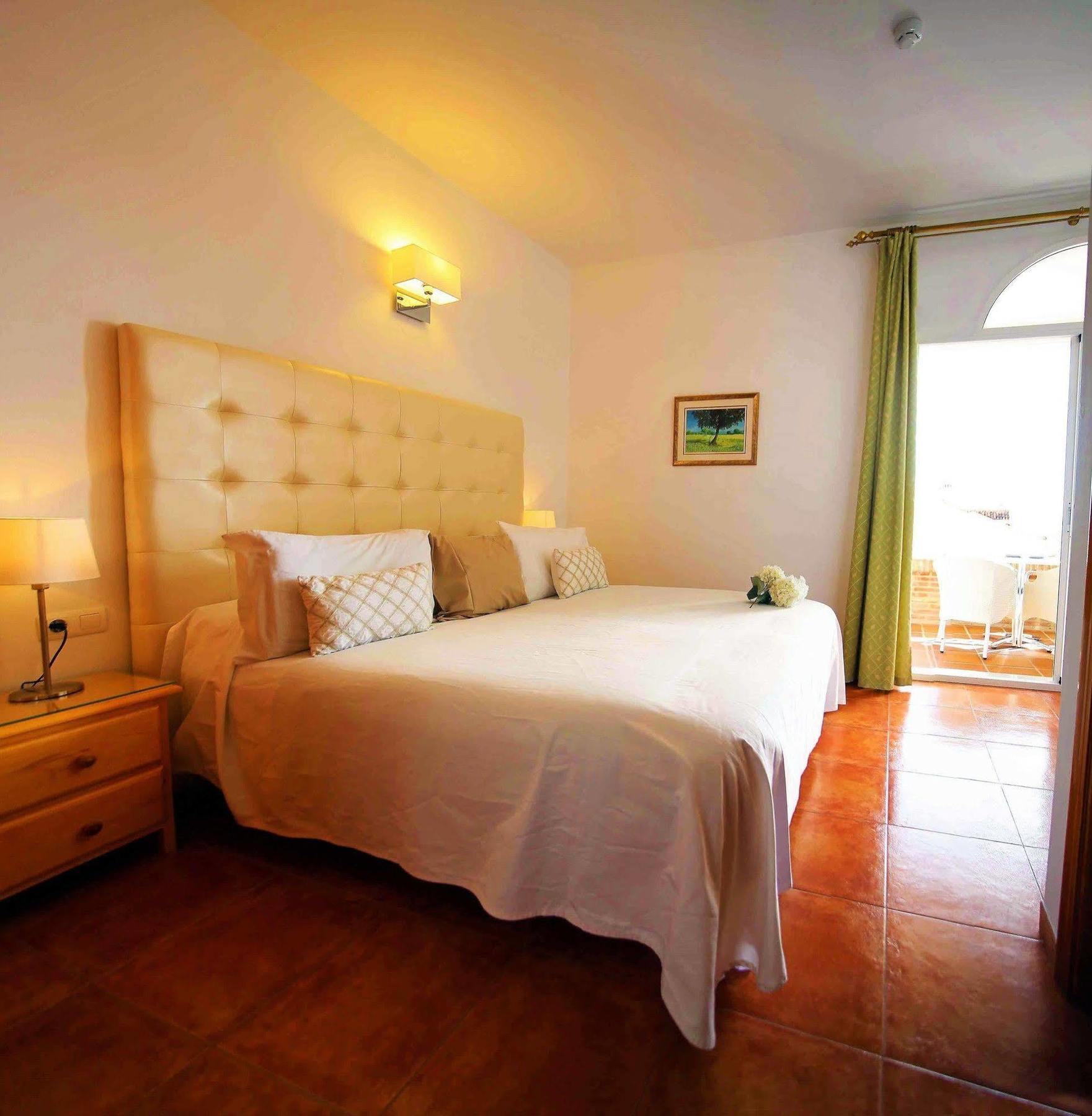 Casa Rosa Hotel *