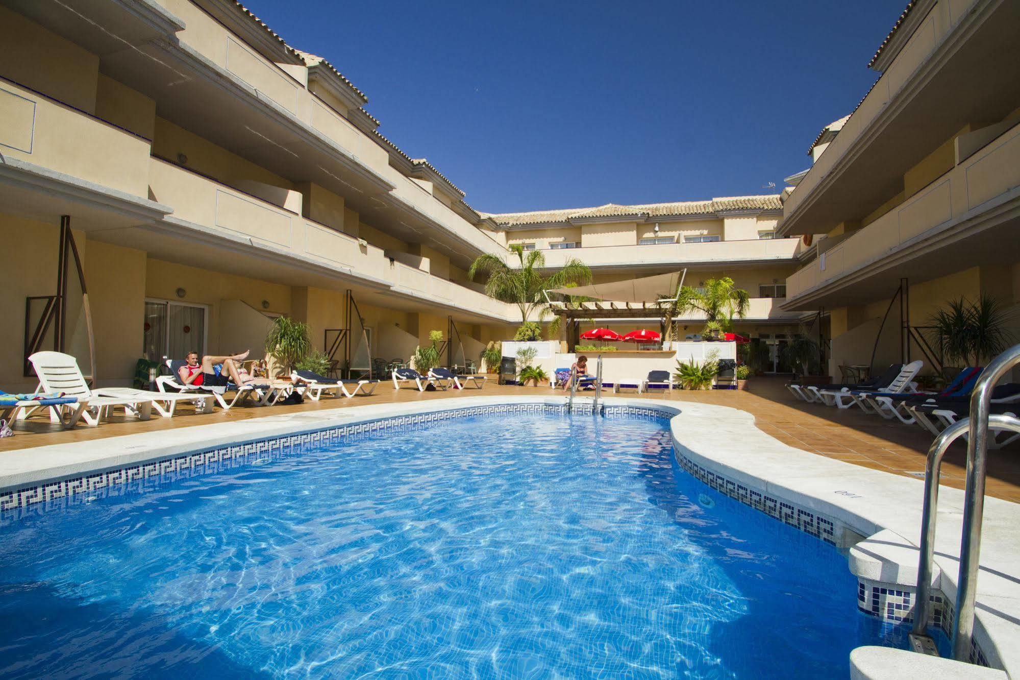 Vive Costa Azul Hotel 3*