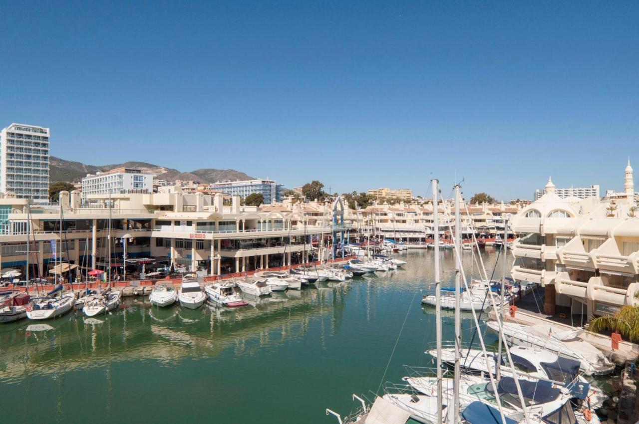 Del Parque Flats - Puerto Marina Apartment