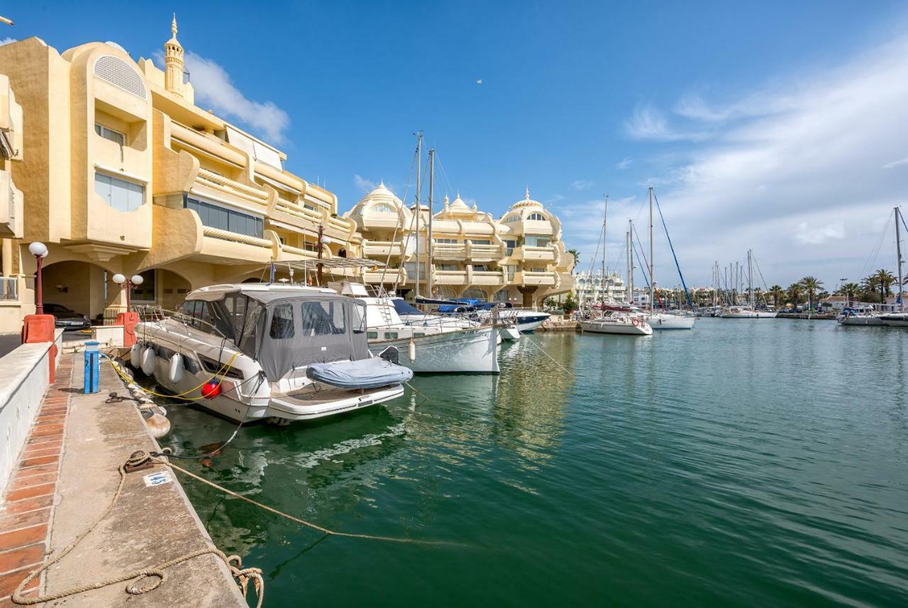 Apartment Wintowinrentals Luxury And Sea View Inside Puerto Marina
