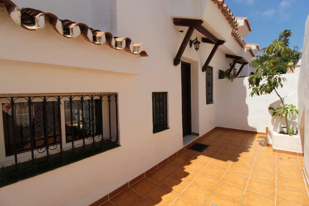 Arcos De La Perla Apartment *