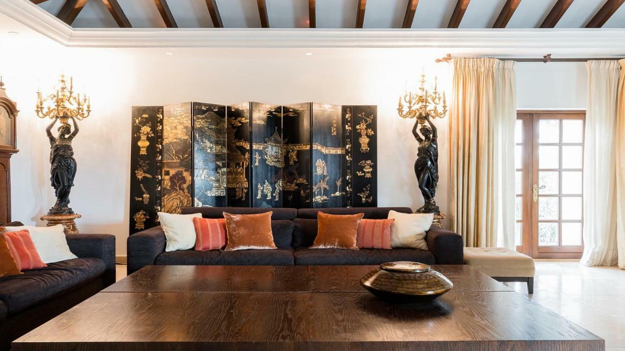 4mill Euro 700m2 Newly Renovated Mansion With Huge Garden And Large Heated Pool