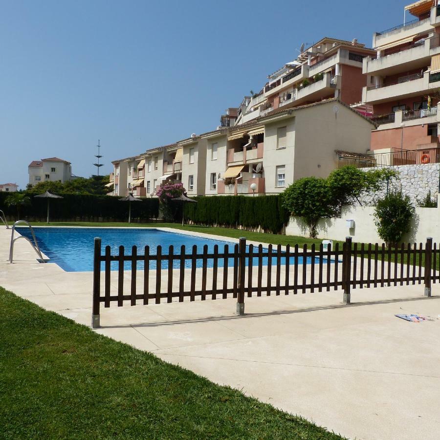 Sunny Sea View Apartment! *