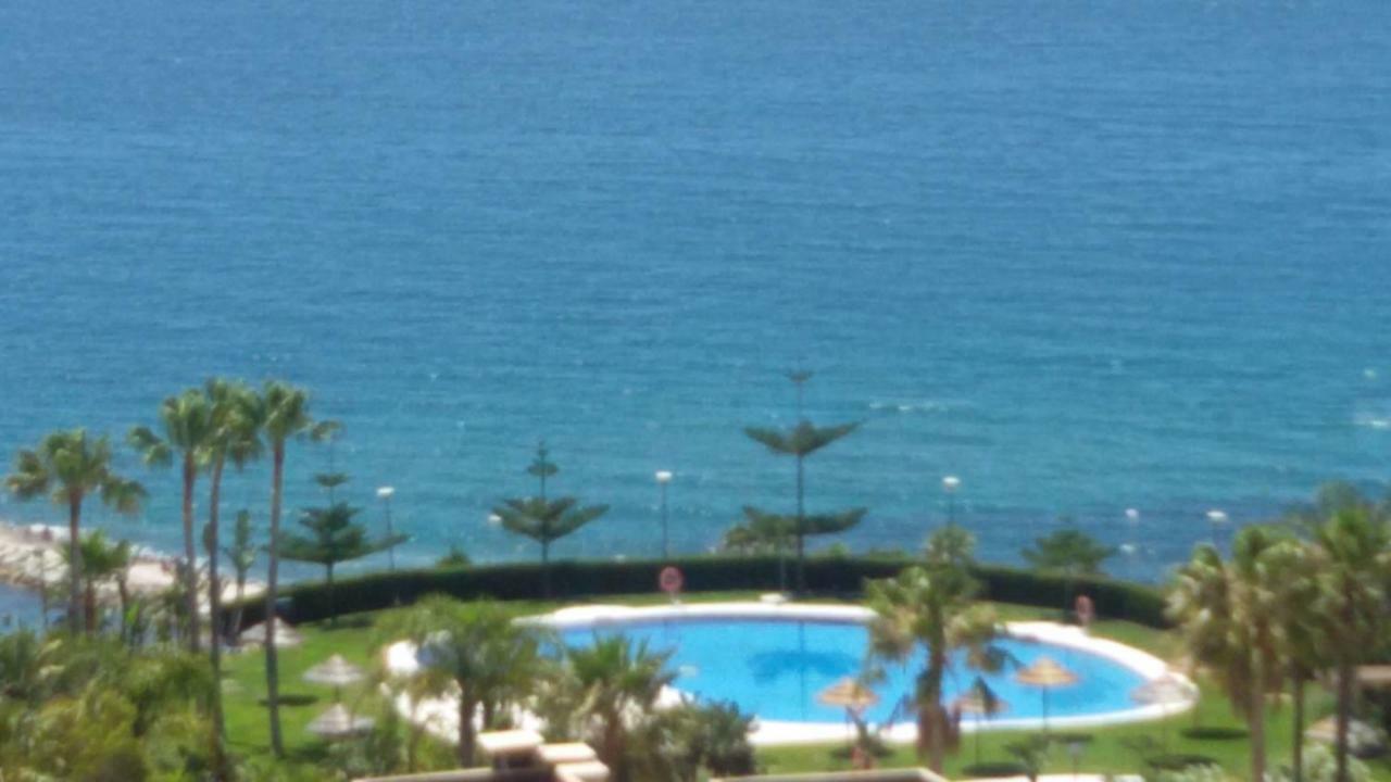Frente Al Mar *