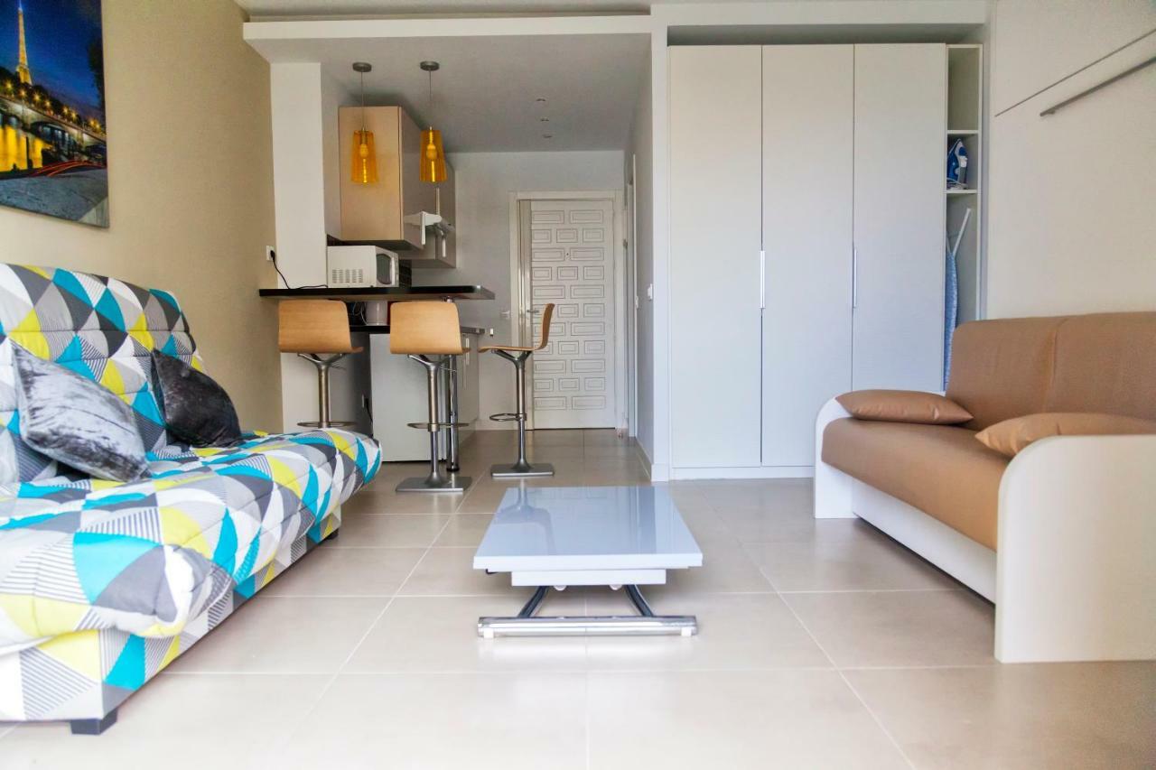 Estudio En Benalbeach *
