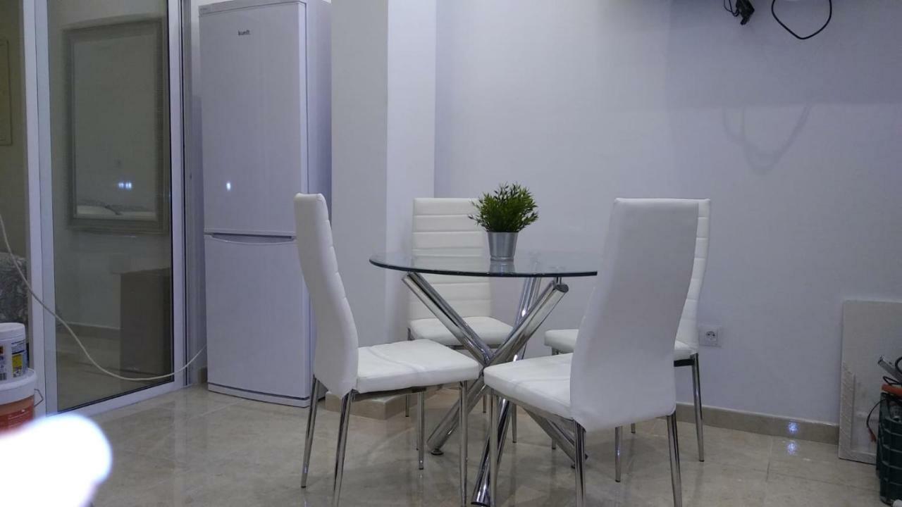 Puerto Marina Apartment *