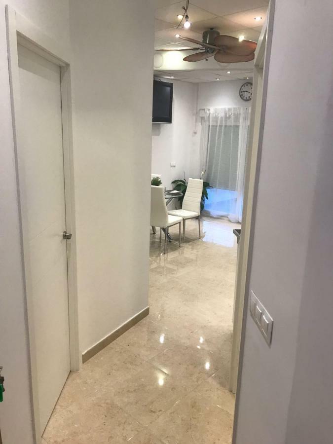 Puerto Marina Apartment