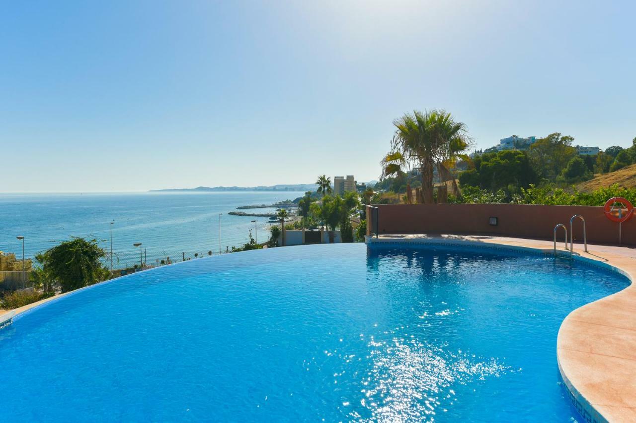 Apartment Bluebenalmadena 200meters From The With Jacuzzi And Rooftop Terrace (adults Only) *