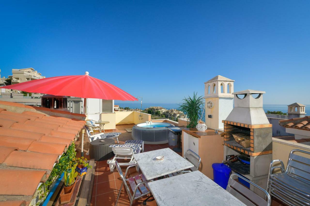 Bluebenalmadena 200meters From The With Jacuzzi And Rooftop Terrace (adults Only) Apartment Benalmadena