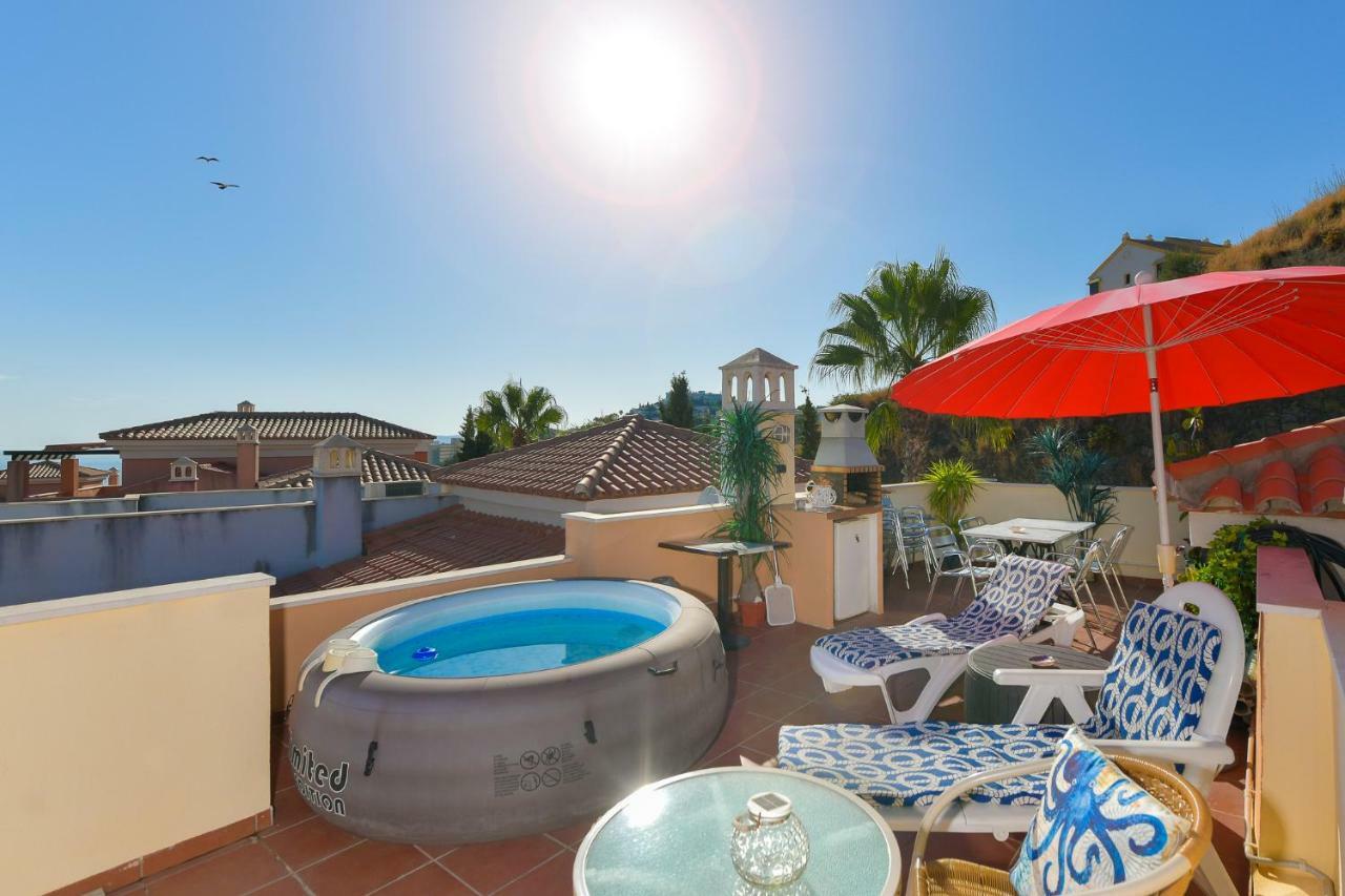 Apartment Bluebenalmadena 200meters From The With Jacuzzi And Rooftop Terrace (adults Only) Benalmadena