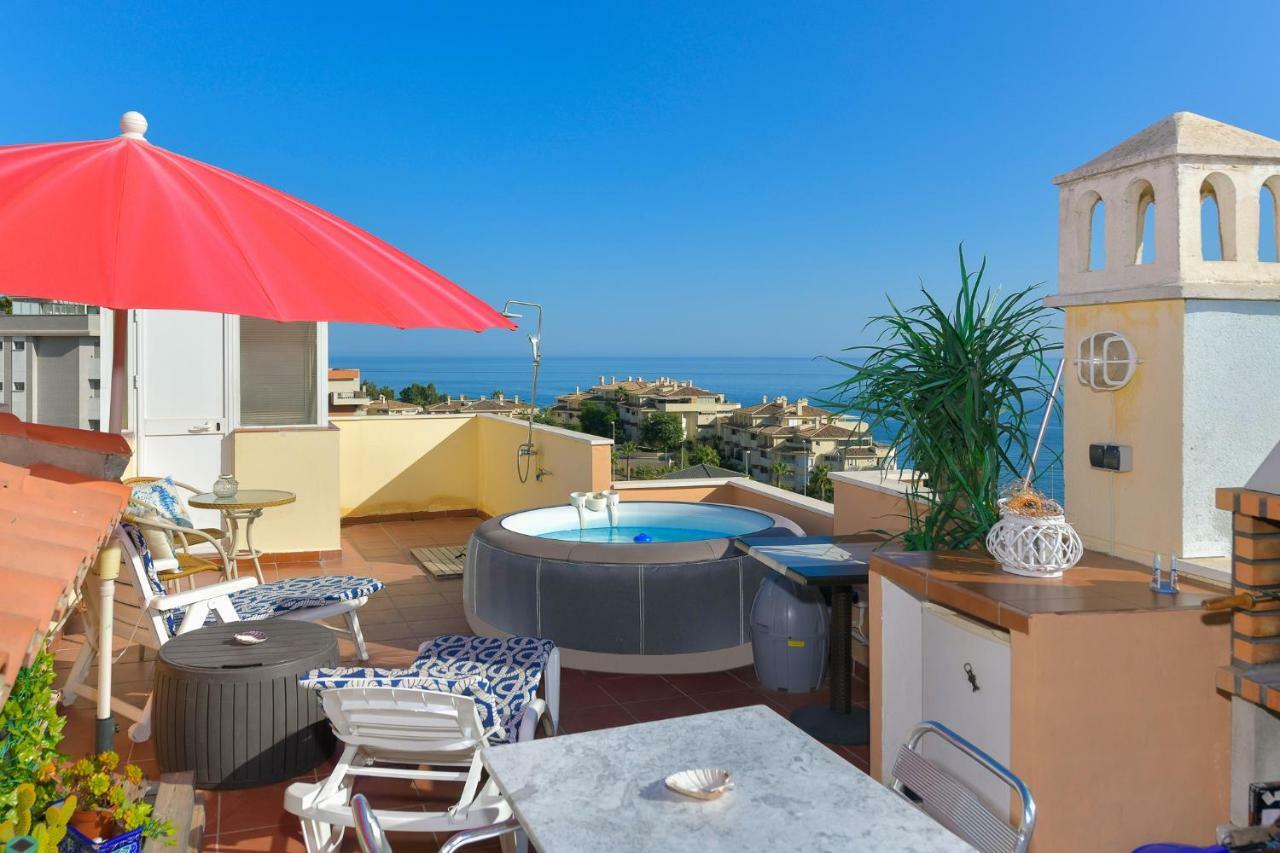 Bluebenalmadena 200meters From The With Jacuzzi And Rooftop Terrace (adults Only)