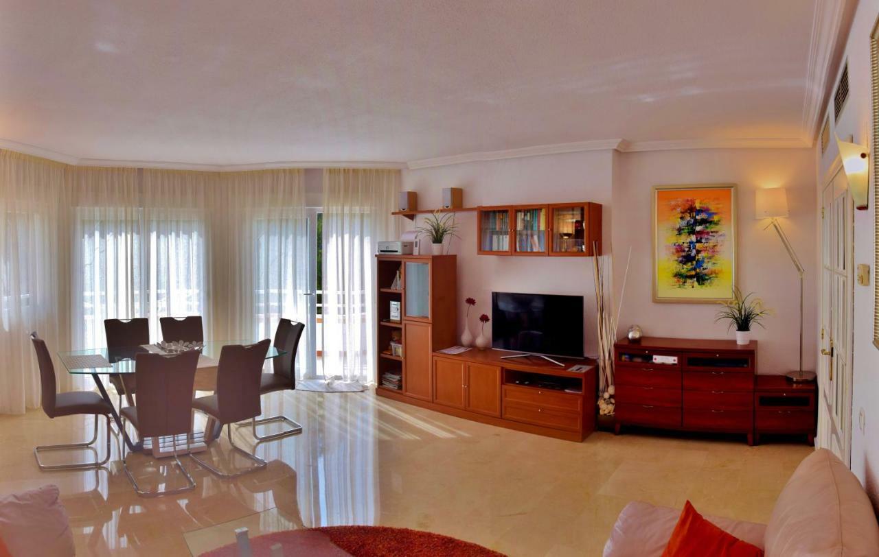 Palmeras Del Golf Apartment *
