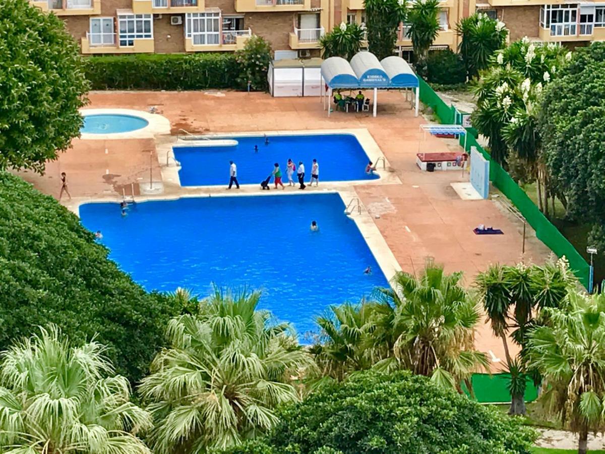 Edificio Hercules Apartment *