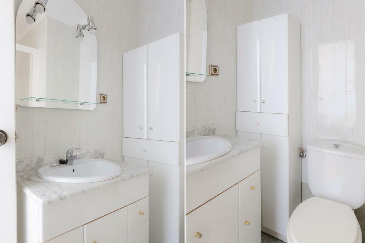 Apartamento En Primera Linea De Playa En * Benalmadena