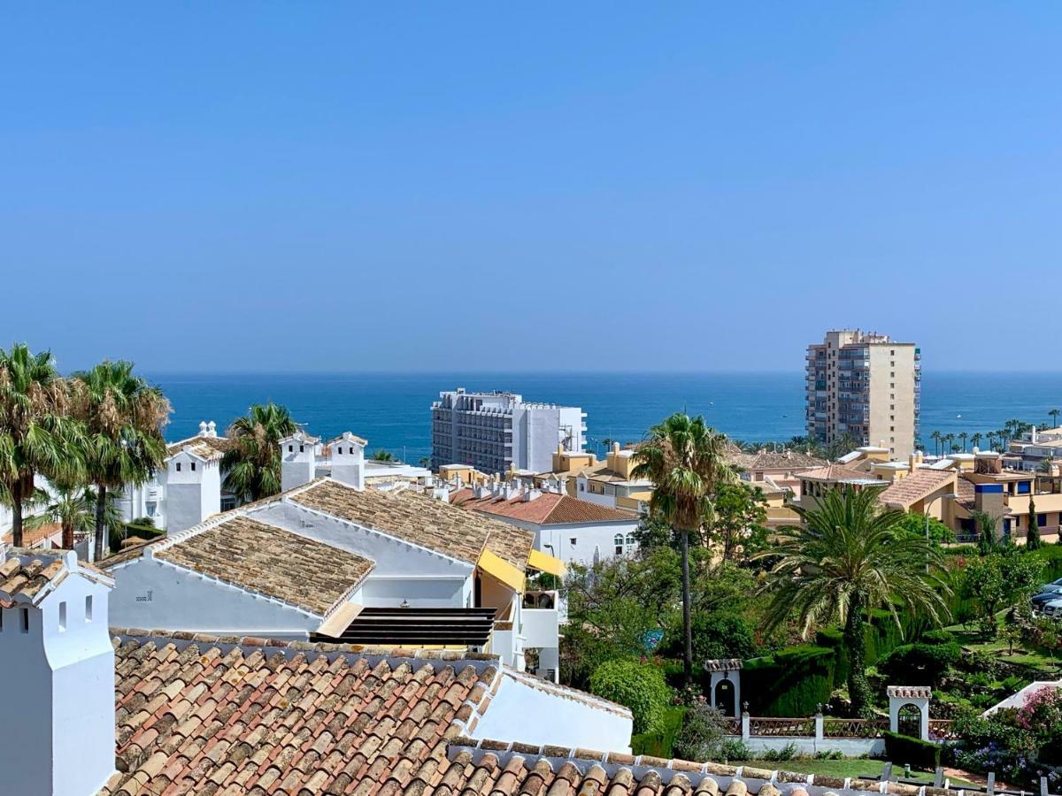 Apartment 3 Bedroom, 250m From The Beach! Swimming Pool, Parking! *