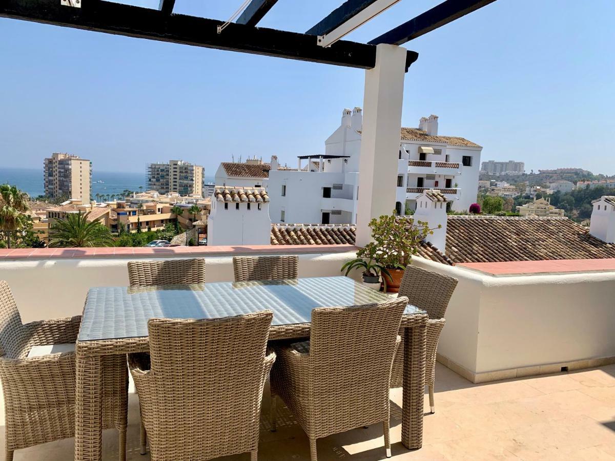 3 Bedroom, 250m From The Beach! Swimming Pool, Parking! Apartment *