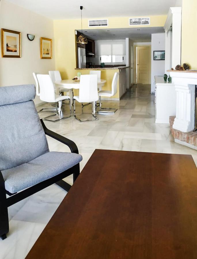 Homelystay-benalmadena, Puerto Marina Apartment Benalmadena