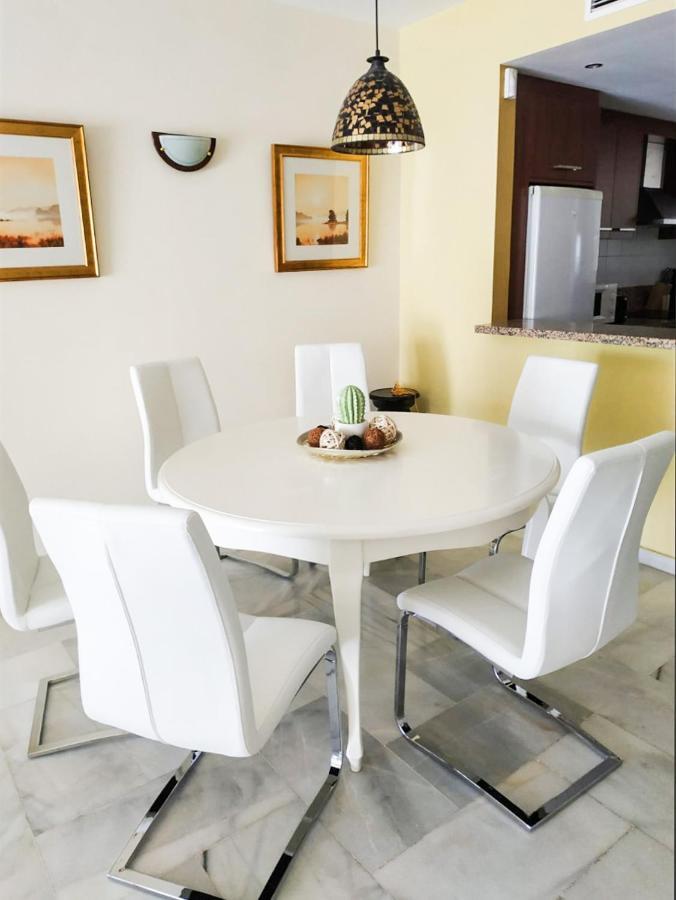 Homelystay-benalmadena, Puerto Marina Apartment