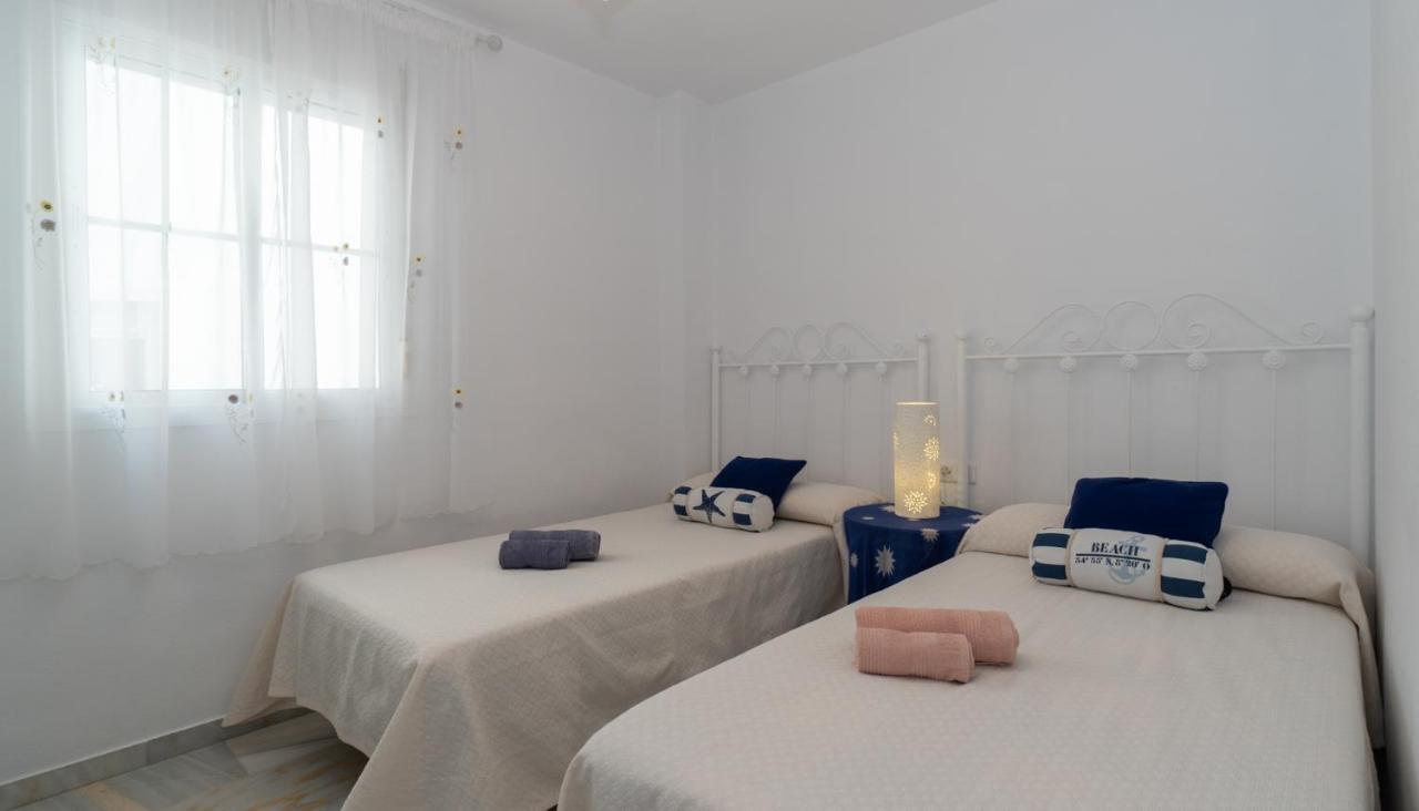 Holidays & Homes I Playa, Piscinas ,relax