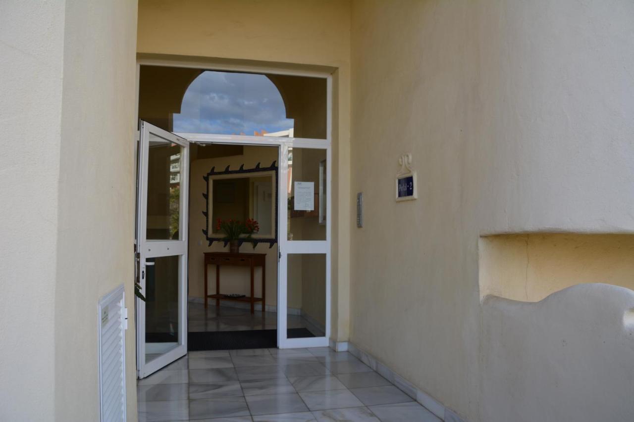 Costa Quebrada Residencial 1 *