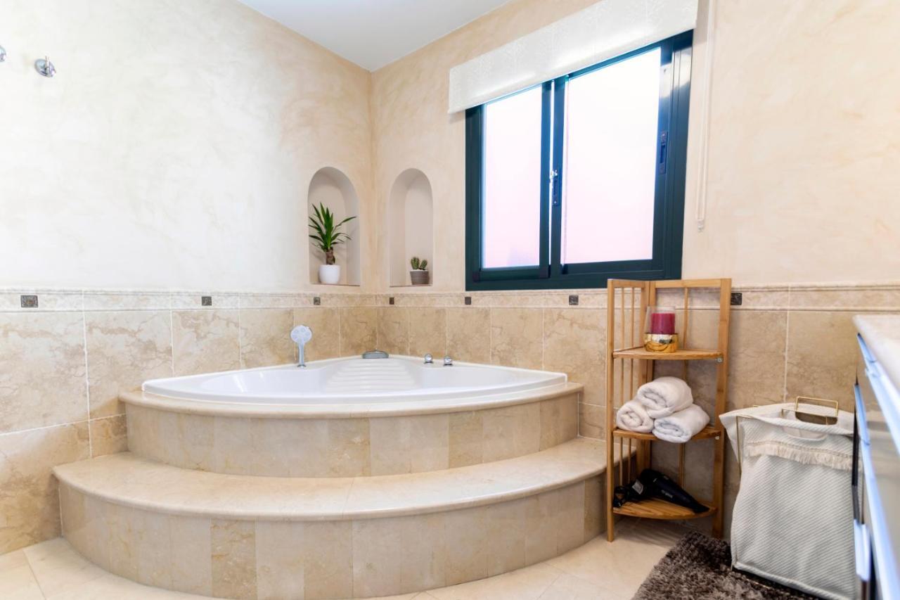 Luxury With Sea Views - Heated Pool-jacuzzi Benalmádena