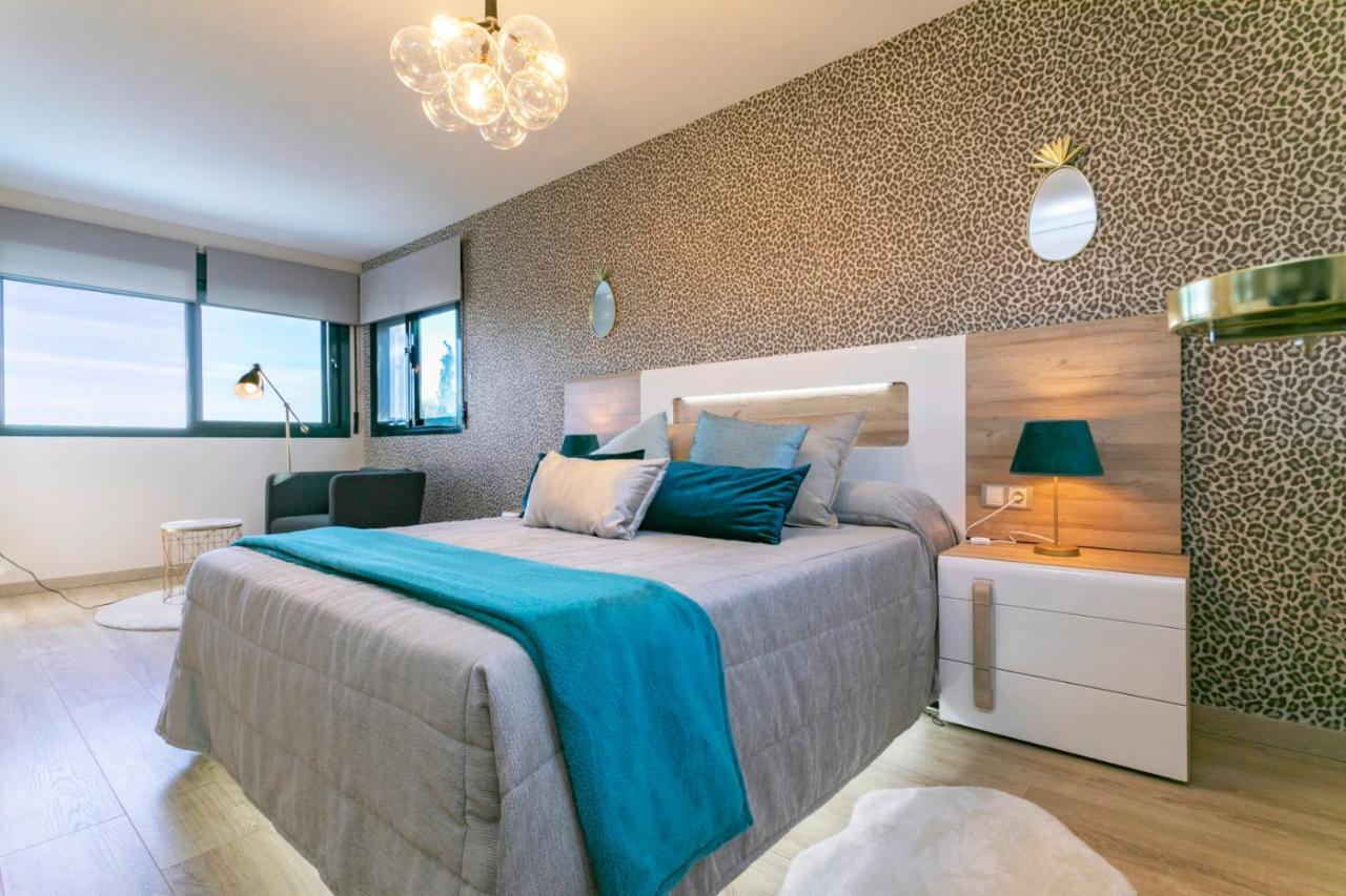 Luxury With Sea Views - Heated Pool-jacuzzi *