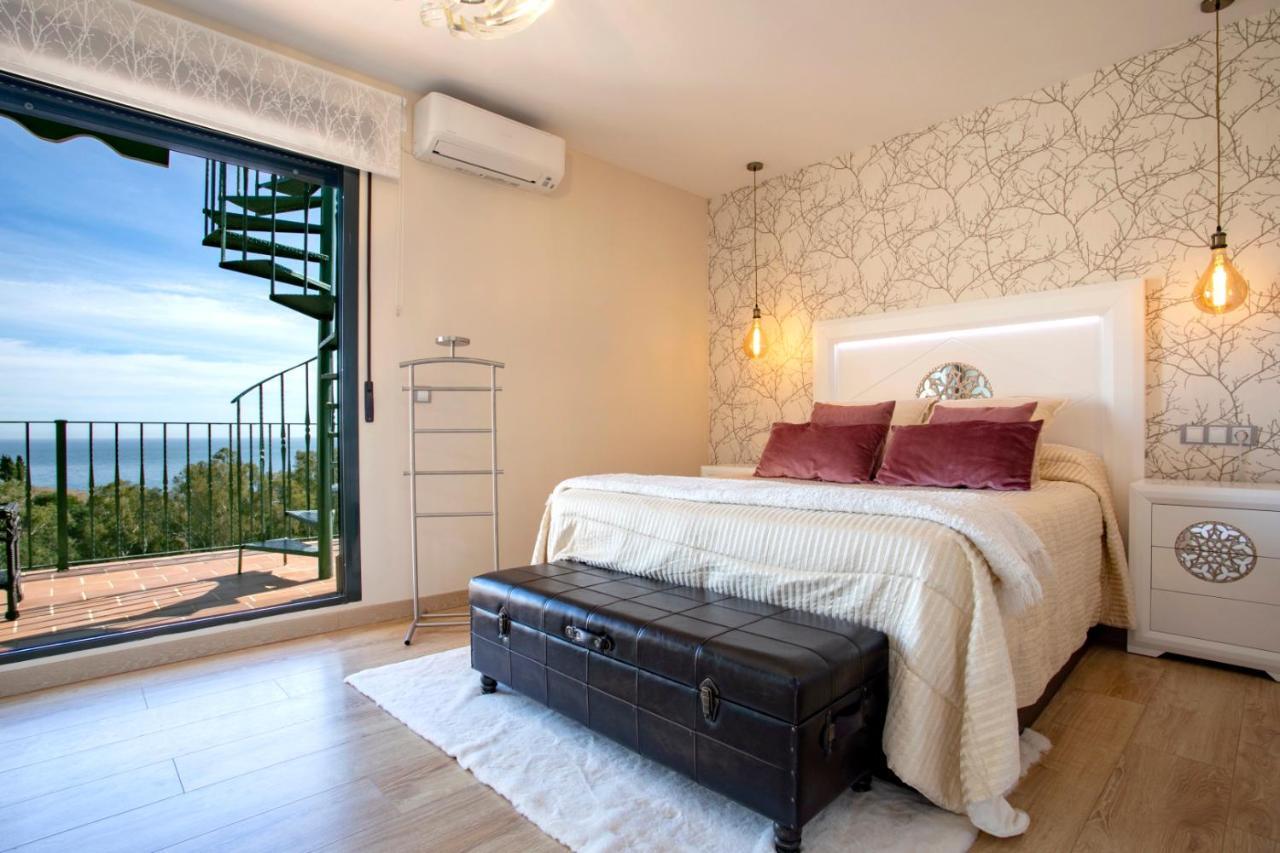 Luxury With Sea Views - Heated Pool-jacuzzi Villa *