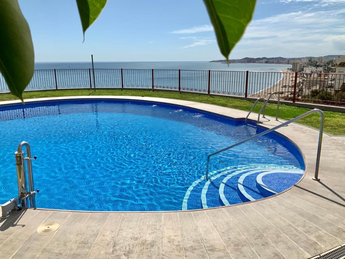 De 2 Dormitorios, Gran Terraza, Vistas Al Mar Cerca Playa Carvajal * Benalmadena